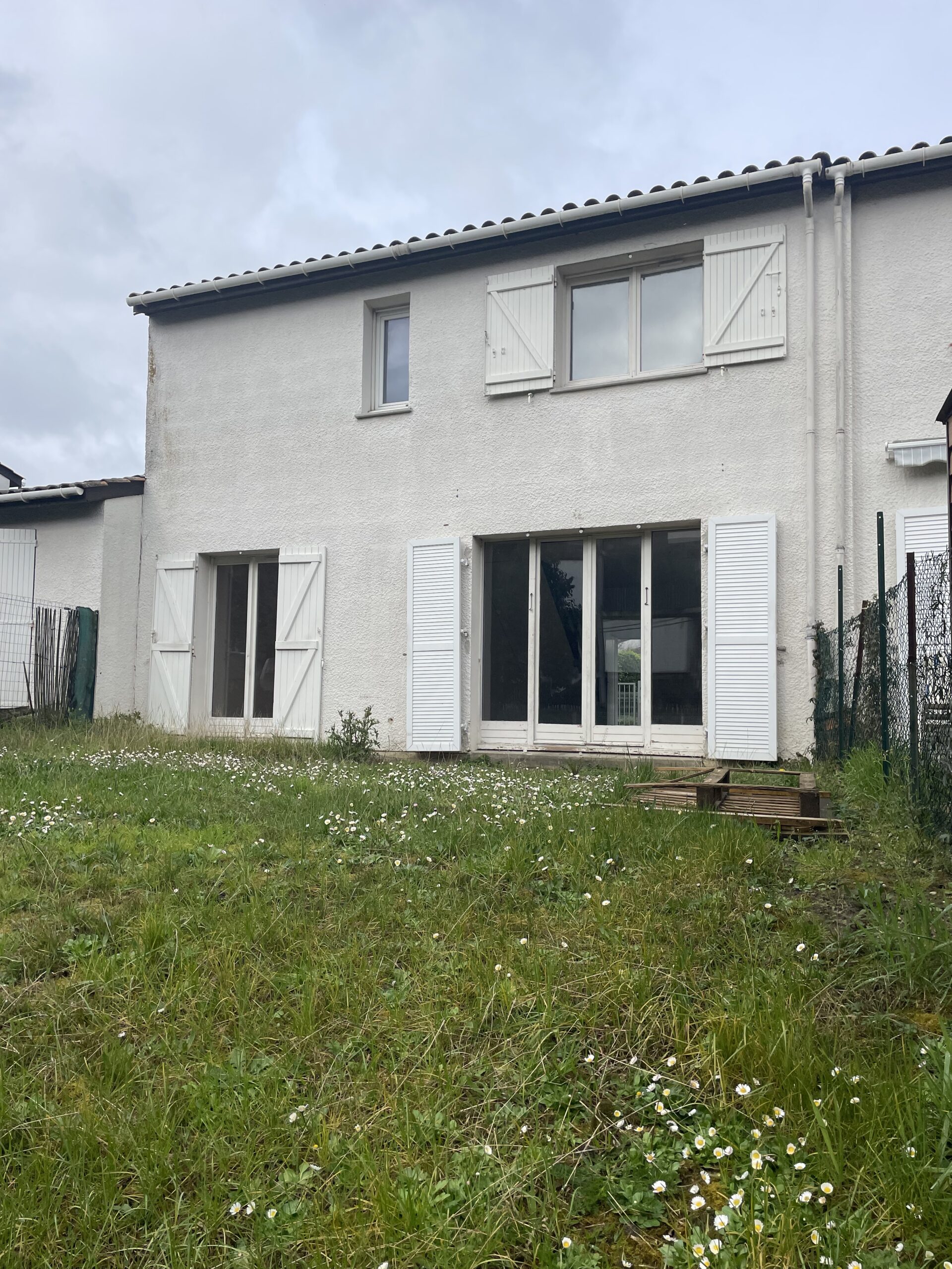 FACADE ARRIERE